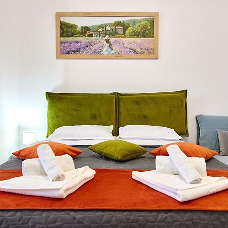 Apartamente By R S Неводарі Екстер'єр фото